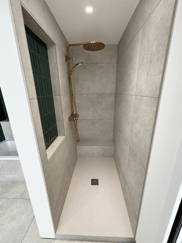 Crd CARRELAGE FAIENCE DALLAGE TOURS PAGE PRESENTATION CRD REALISATION 3